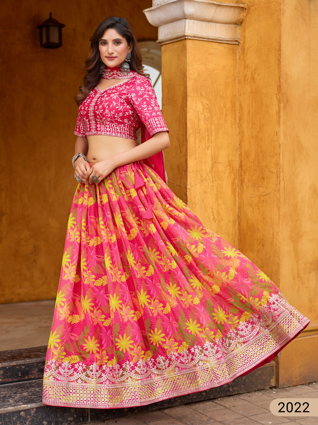 Pakistani Style Bollywood Festive Wear Floral Lehenga Choli with Dupatta Mehndi Party Dress