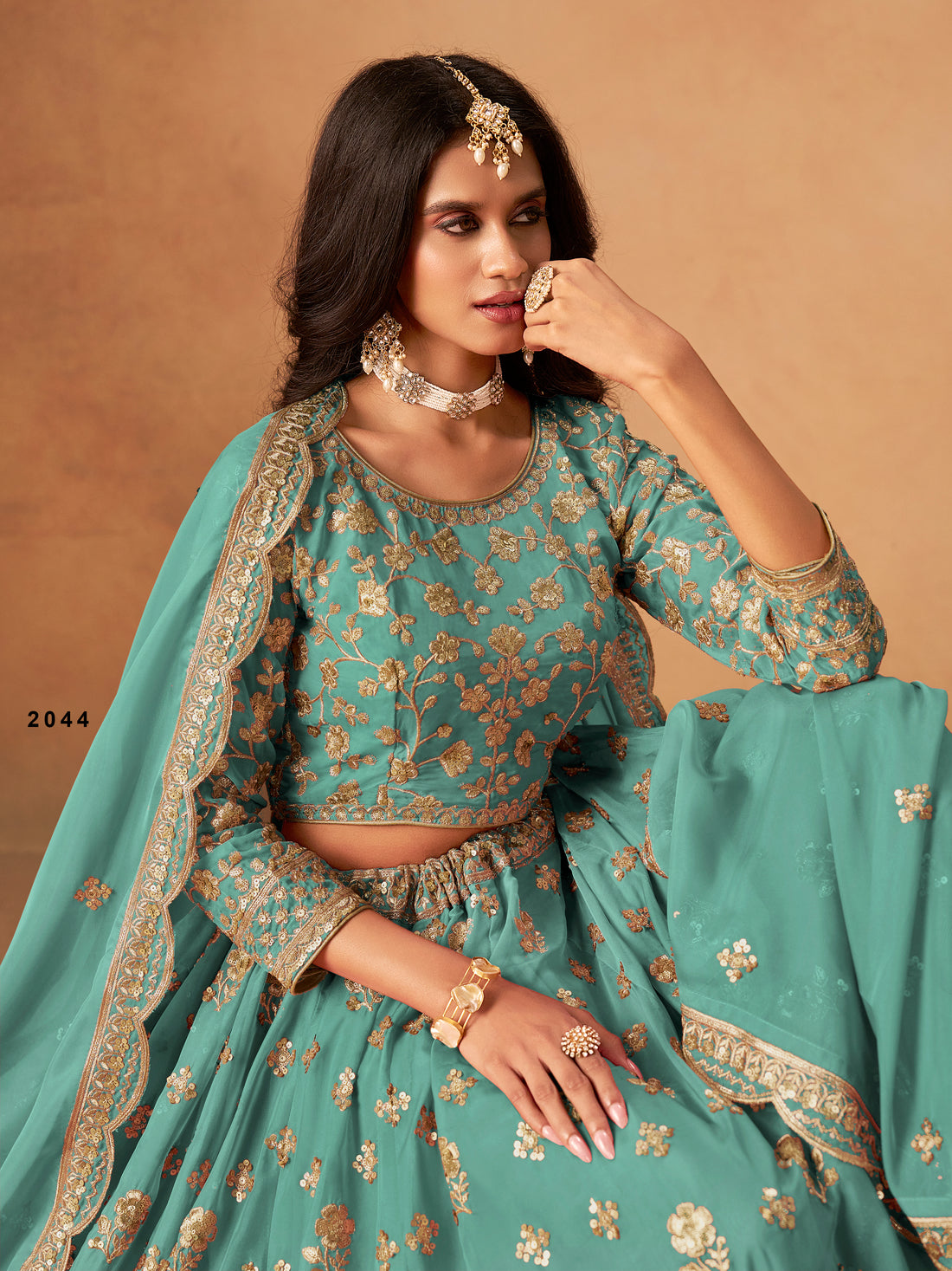 Elegant Embroidered Lehenga Choli with Dupatta – Wedding Reception & Festive Wear Outfit