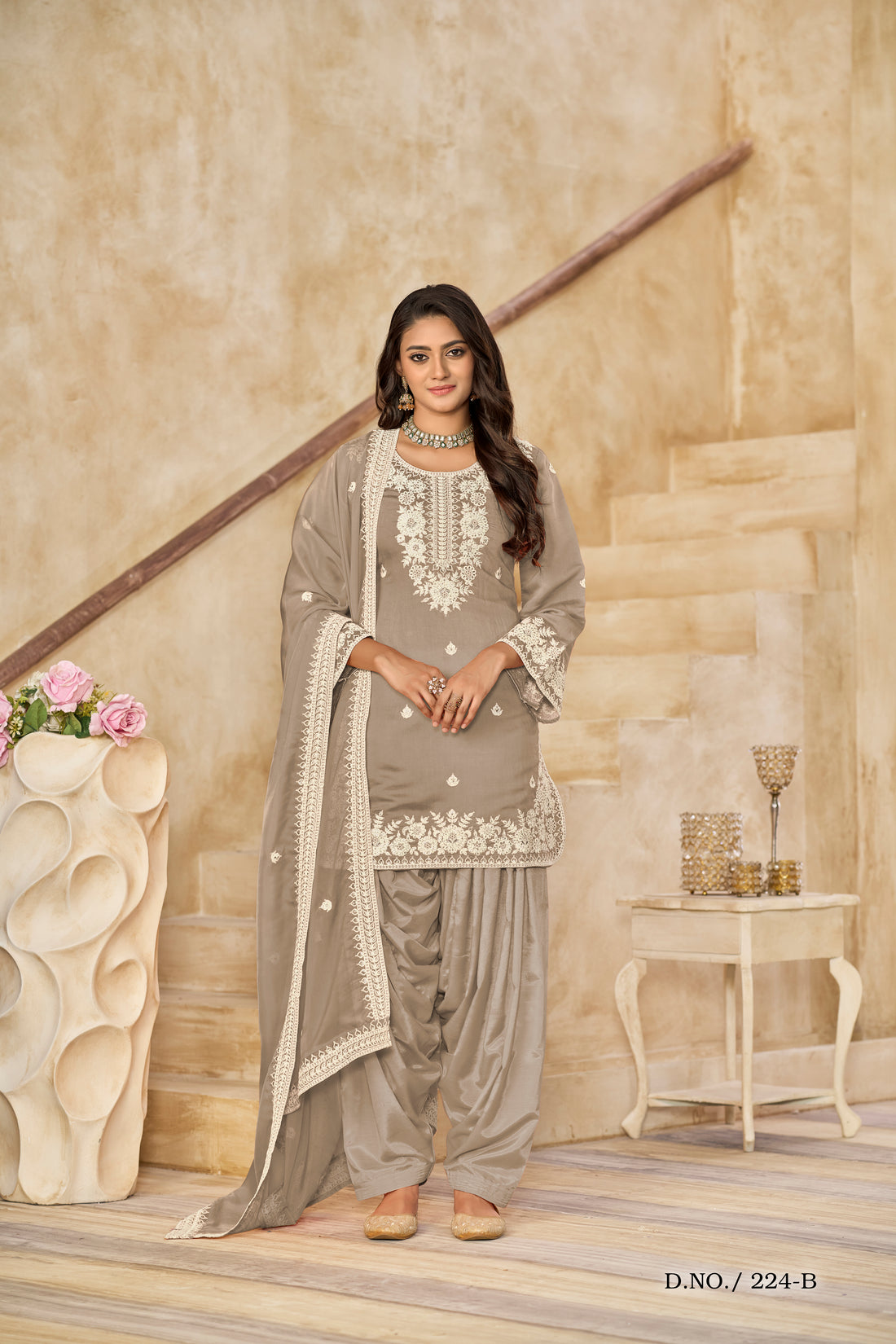 Trendy Punjabi Patiala Suit Bollywood Stylish Short Kurti & Flared Salwar
